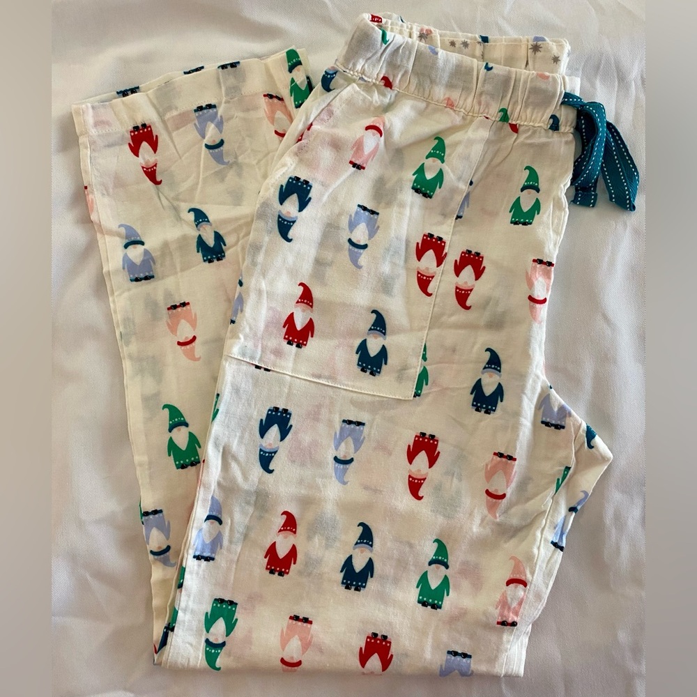 Colorful Gnome Print Pajamas NWT Size:S(4-6)